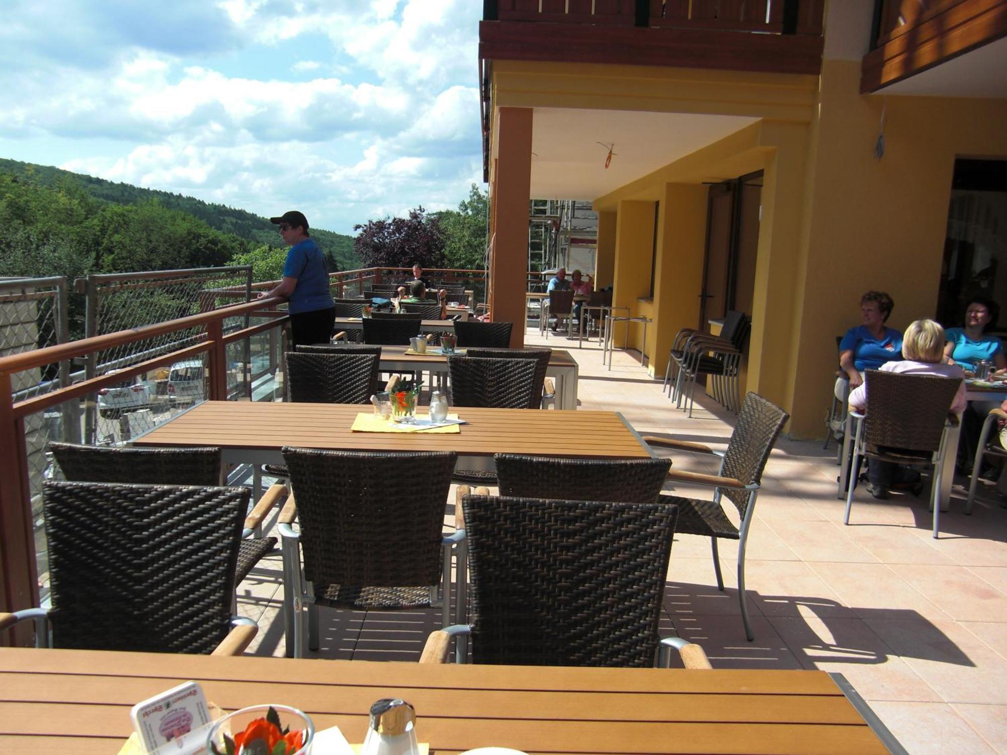 Wald-Hotel Heppe Dammbach Exterior photo