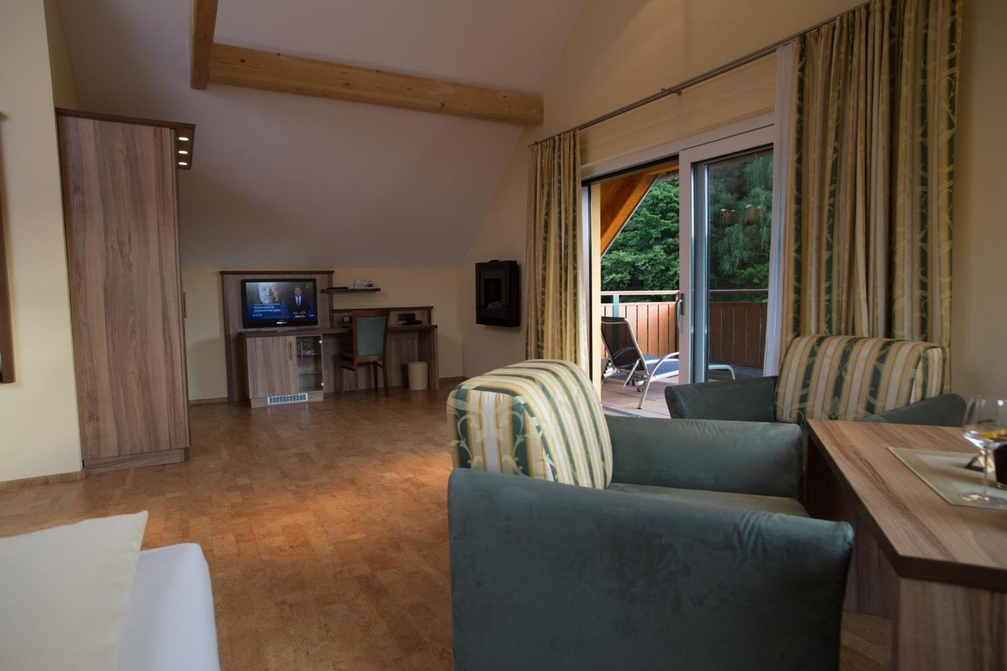 Wald-Hotel Heppe Dammbach Room photo